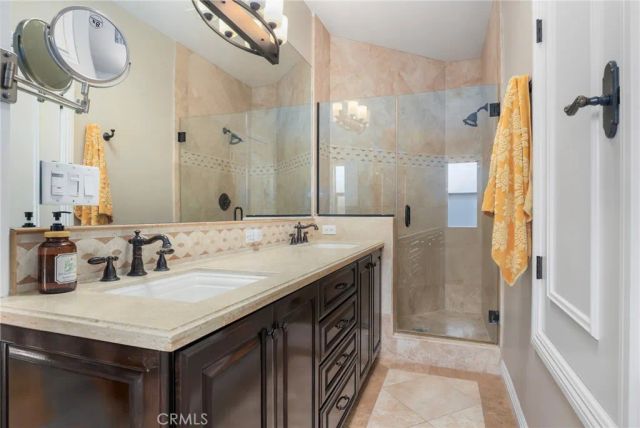 706 S Pacific Coast Highway C, Redondo Beach, CA 90277