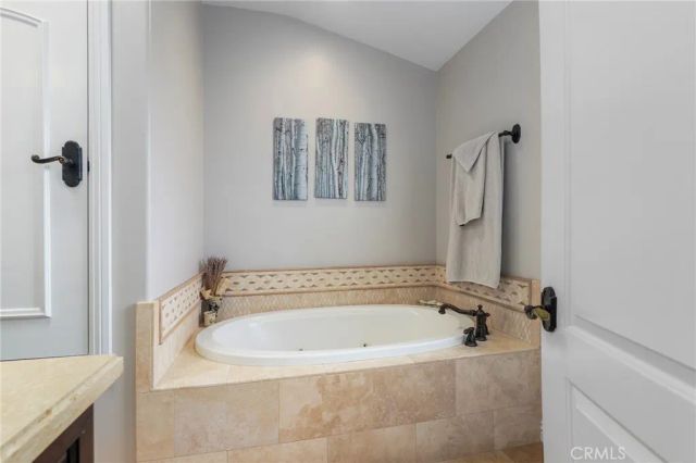 706 S Pacific Coast Highway C, Redondo Beach, CA 90277