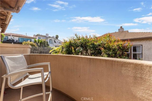 706 S Pacific Coast Highway C, Redondo Beach, CA 90277