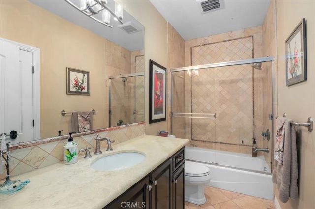 706 S Pacific Coast Highway C, Redondo Beach, CA 90277