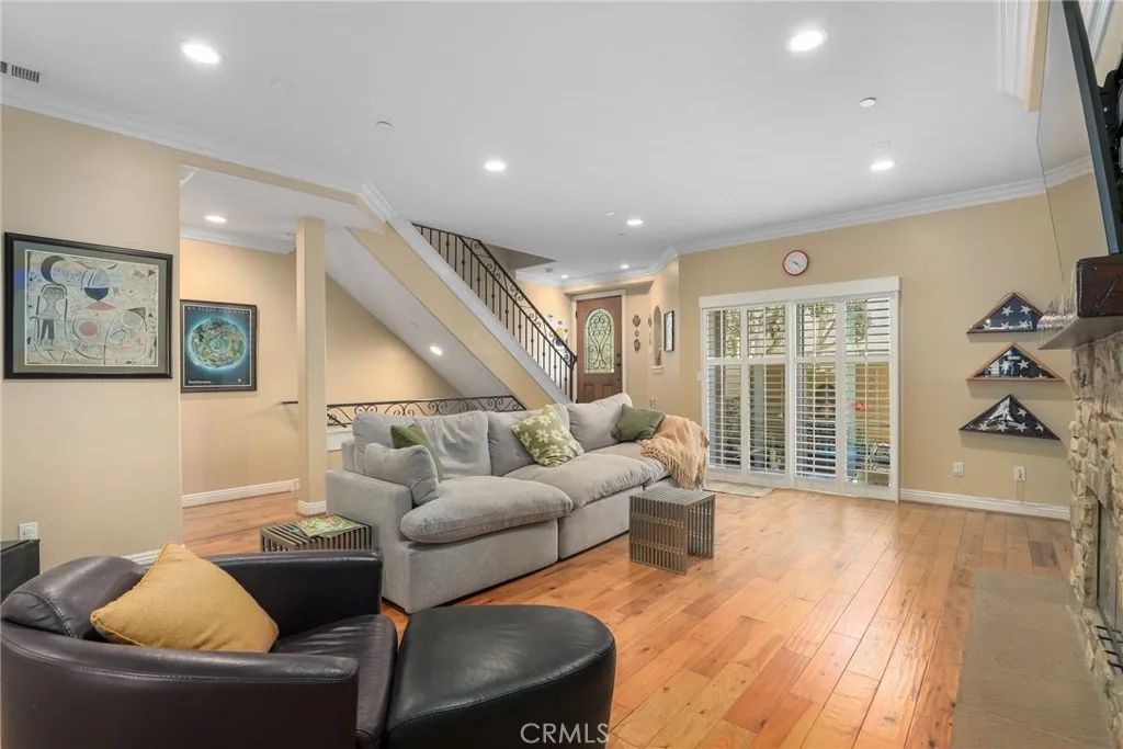 706 S Pacific Coast Highway C, Redondo Beach, CA 90277