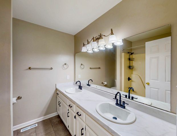 150 Courtyard Lane NE, Cleveland, TN 37312