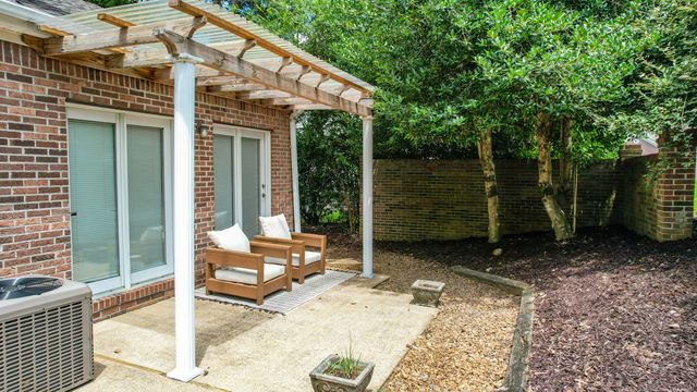 150 Courtyard Lane NE, Cleveland, TN 37312