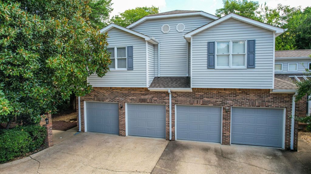 150 Courtyard Lane NE, Cleveland, TN 37312