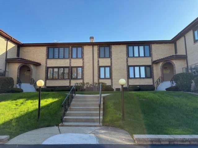 10355 Parkside Avenue 04, Oak Lawn, IL 60453