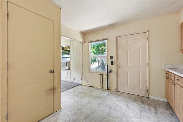 705 N 81st Terrace, Kansas City, KS 66112
