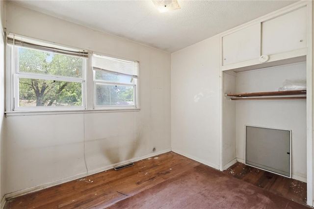 705 N 81st Terrace, Kansas City, KS 66112