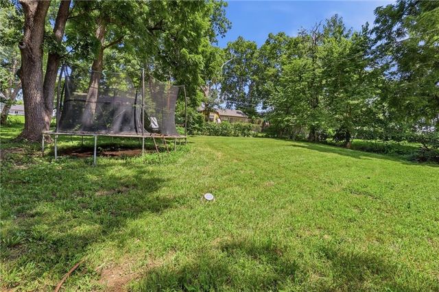 705 N 81st Terrace, Kansas City, KS 66112