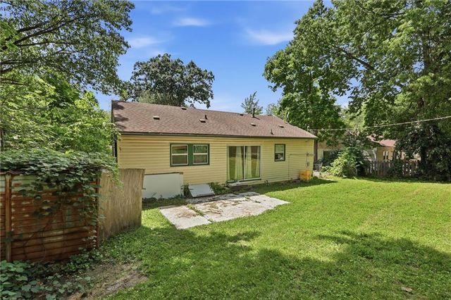 705 N 81st Terrace, Kansas City, KS 66112
