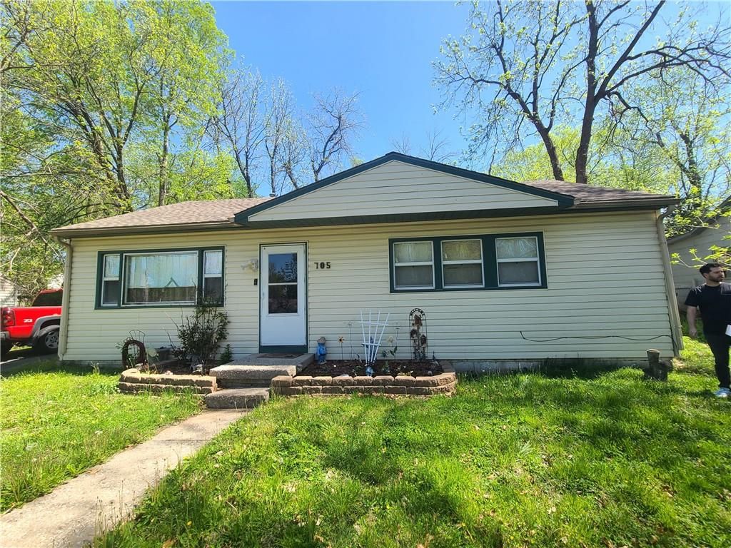 705 N 81st Terrace, Kansas City, KS 66112