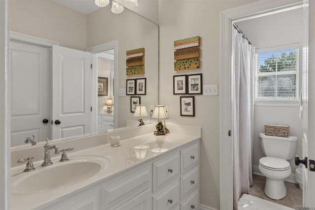 9584 Victory Ln, Denham Springs, LA 70726