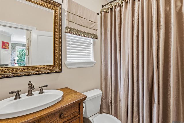 9584 Victory Ln, Denham Springs, LA 70726