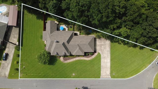9584 Victory Ln, Denham Springs, LA 70726