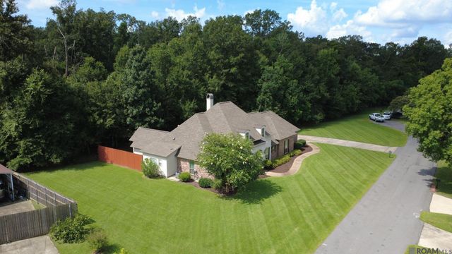 9584 Victory Ln, Denham Springs, LA 70726