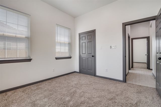 701 Lakeland Drive, West Tawakoni, TX 75474