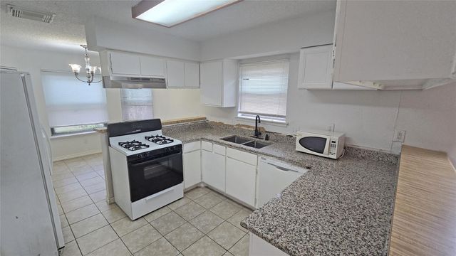 12803 Sandrock Drive, Houston, TX 77048