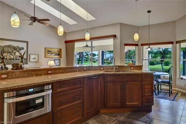 1982 Crown Pointe BLVD, Naples, FL 34112