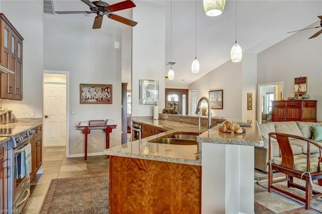 1982 Crown Pointe BLVD, Naples, FL 34112