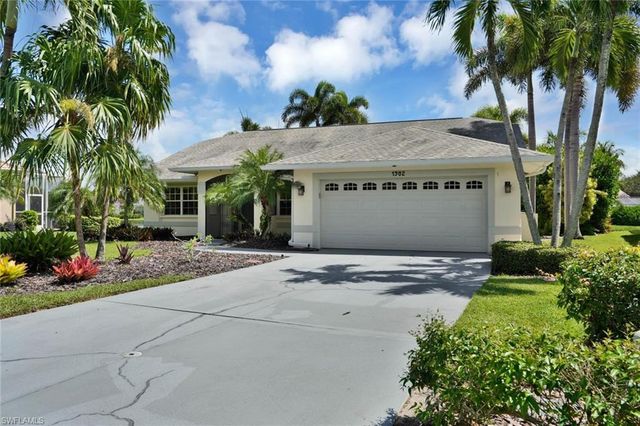 1982 Crown Pointe BLVD, Naples, FL 34112