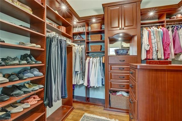 1982 Crown Pointe BLVD, Naples, FL 34112