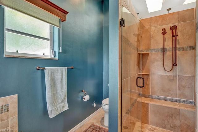 1982 Crown Pointe BLVD, Naples, FL 34112