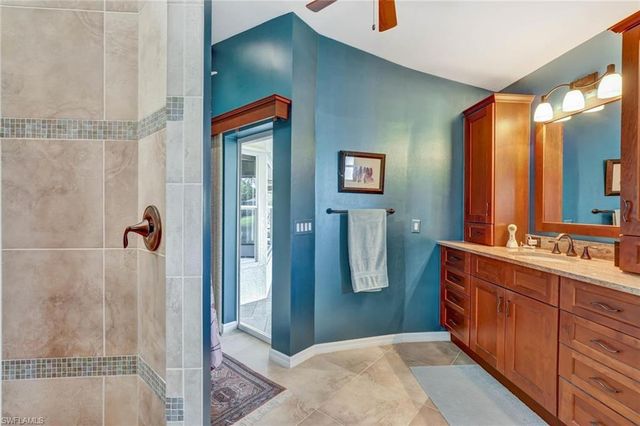 1982 Crown Pointe BLVD, Naples, FL 34112