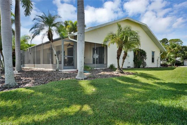 1982 Crown Pointe BLVD, Naples, FL 34112