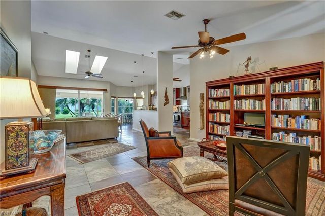 1982 Crown Pointe BLVD, Naples, FL 34112