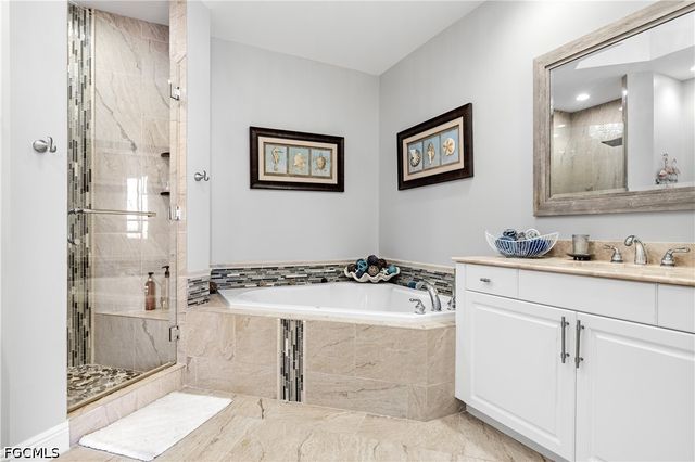 2090 W First ST I2409, Fort Myers, FL 33901