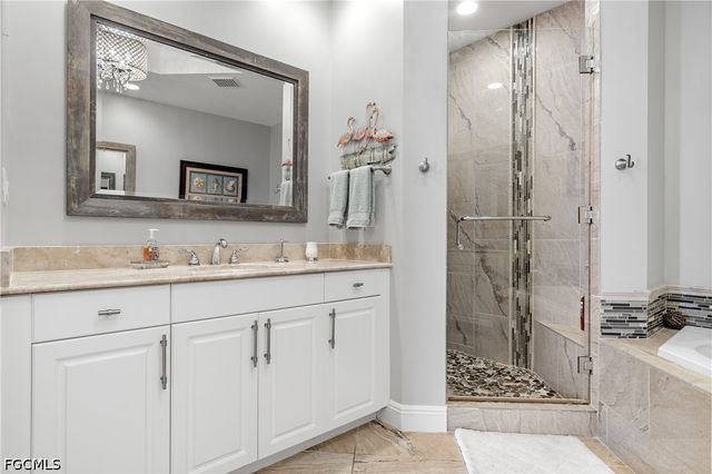 2090 W First ST I2409, Fort Myers, FL 33901