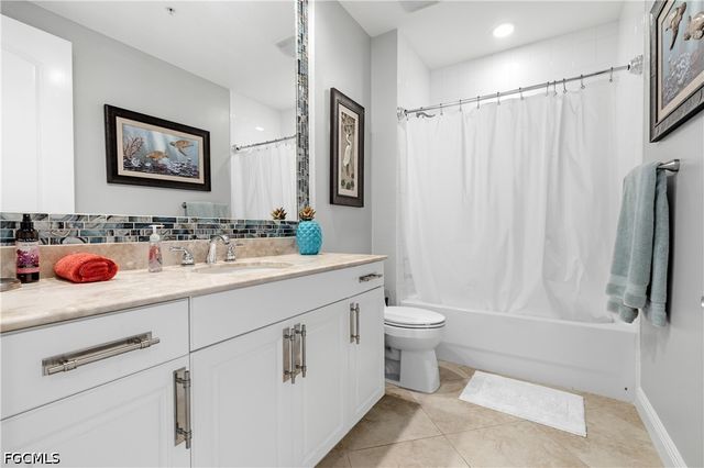 2090 W First ST I2409, Fort Myers, FL 33901