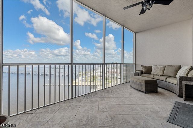 2090 W First ST I2409, Fort Myers, FL 33901