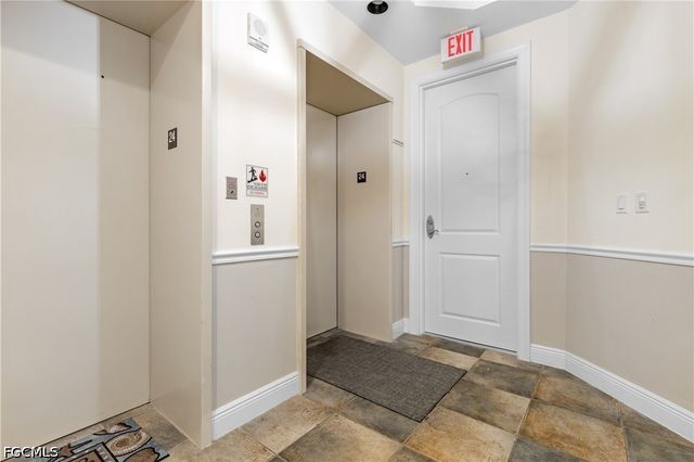 2090 W First ST I2409, Fort Myers, FL 33901