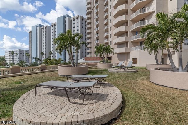 2090 W First ST I2409, Fort Myers, FL 33901