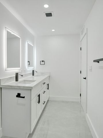 3234 Taft Street, Hollywood, FL 33021