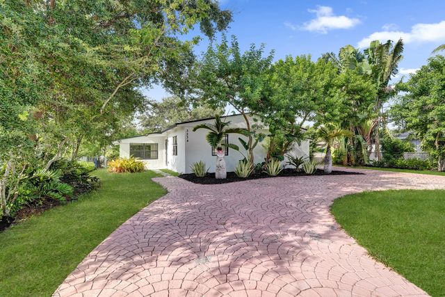 3234 Taft Street, Hollywood, FL 33021