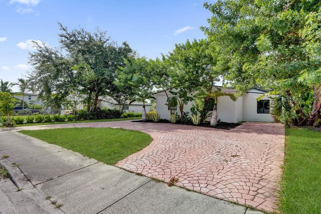 3234 Taft Street, Hollywood, FL 33021