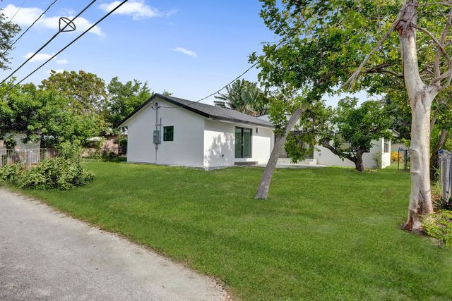 3234 Taft Street, Hollywood, FL 33021