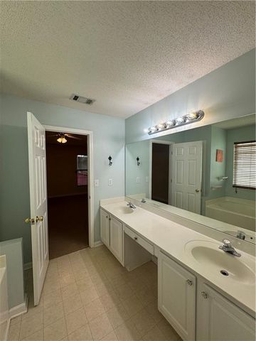 1840 Arborwood Drive, Grayson, GA 30017