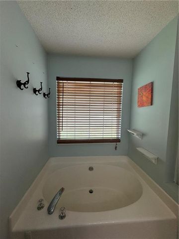 1840 Arborwood Drive, Grayson, GA 30017