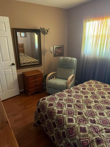 8220 Sunrise Lakes Blvd 309, Sunrise, FL 33322