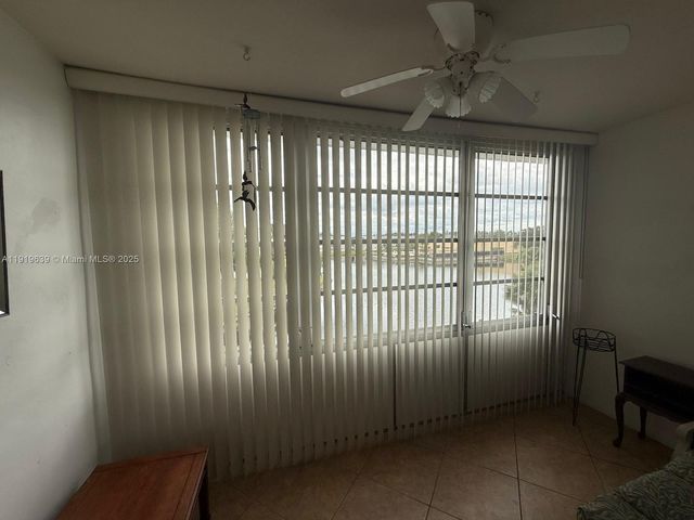 8220 Sunrise Lakes Blvd 309, Sunrise, FL 33322