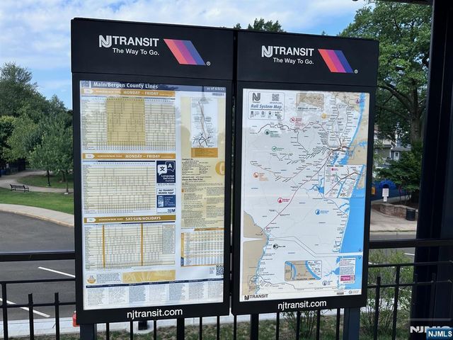 107 Stuyvesant Avenue 2nd Fl, Lyndhurst, NJ 07071