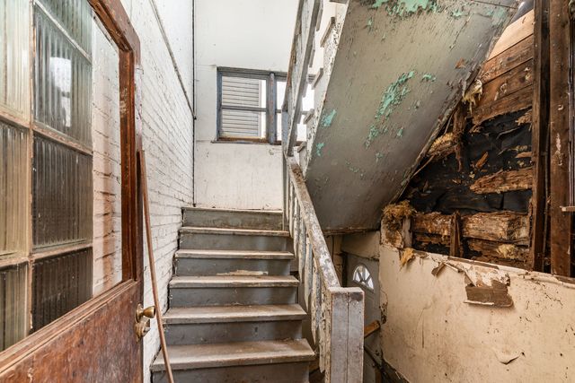 4920 W Cortez Street, Chicago, IL 60651