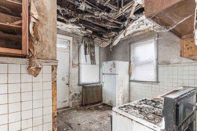 4920 W Cortez Street, Chicago, IL 60651