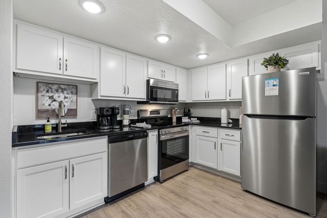 403 Veterans Boulevard F-13, Branson, MO 65616