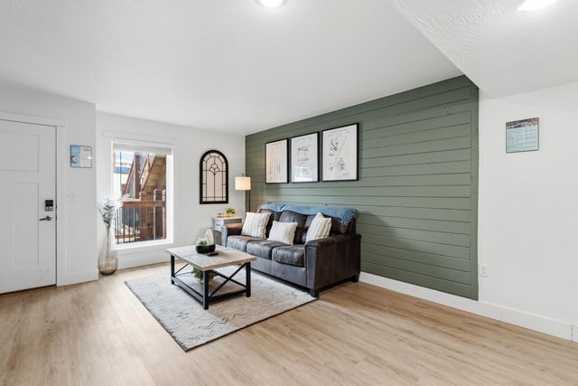 403 Veterans Boulevard F-13, Branson, MO 65616