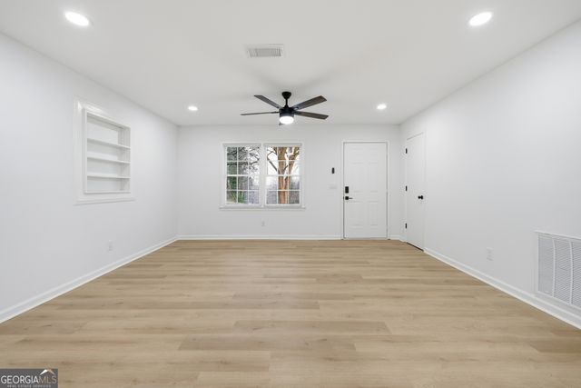 2095 Mulkey Road SW, Marietta, GA 30008