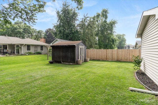 2160 W Illinois Avenue, Aurora, IL 60506