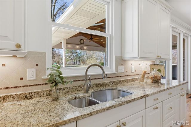 4037 S Lindbergh Boulevard, Sunset Hills, MO 63127